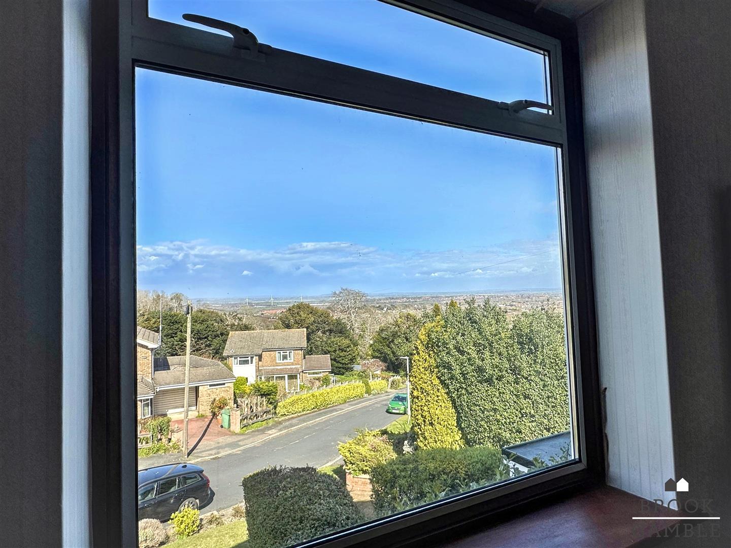 3 Bedroom House. Old Mansion Close in Eastbourne, East Sussex 16